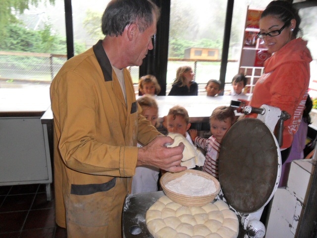 Village Camps International Summer Camp VDC Geneva 2016-08-12 https://www.villagecamps.com/journals_admin/images/311-10-Picture 022.jpg